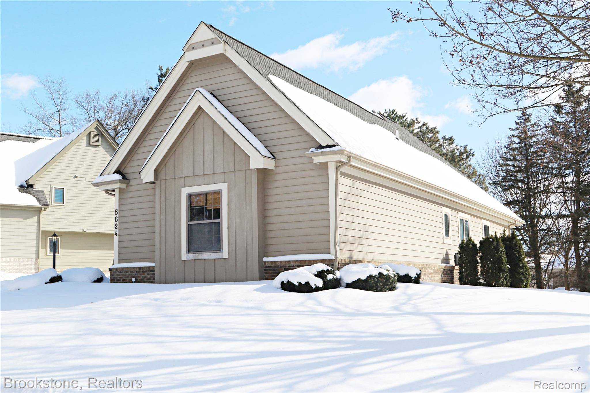 5624 Northcrest XING, Independence Charter Township, MI 48346