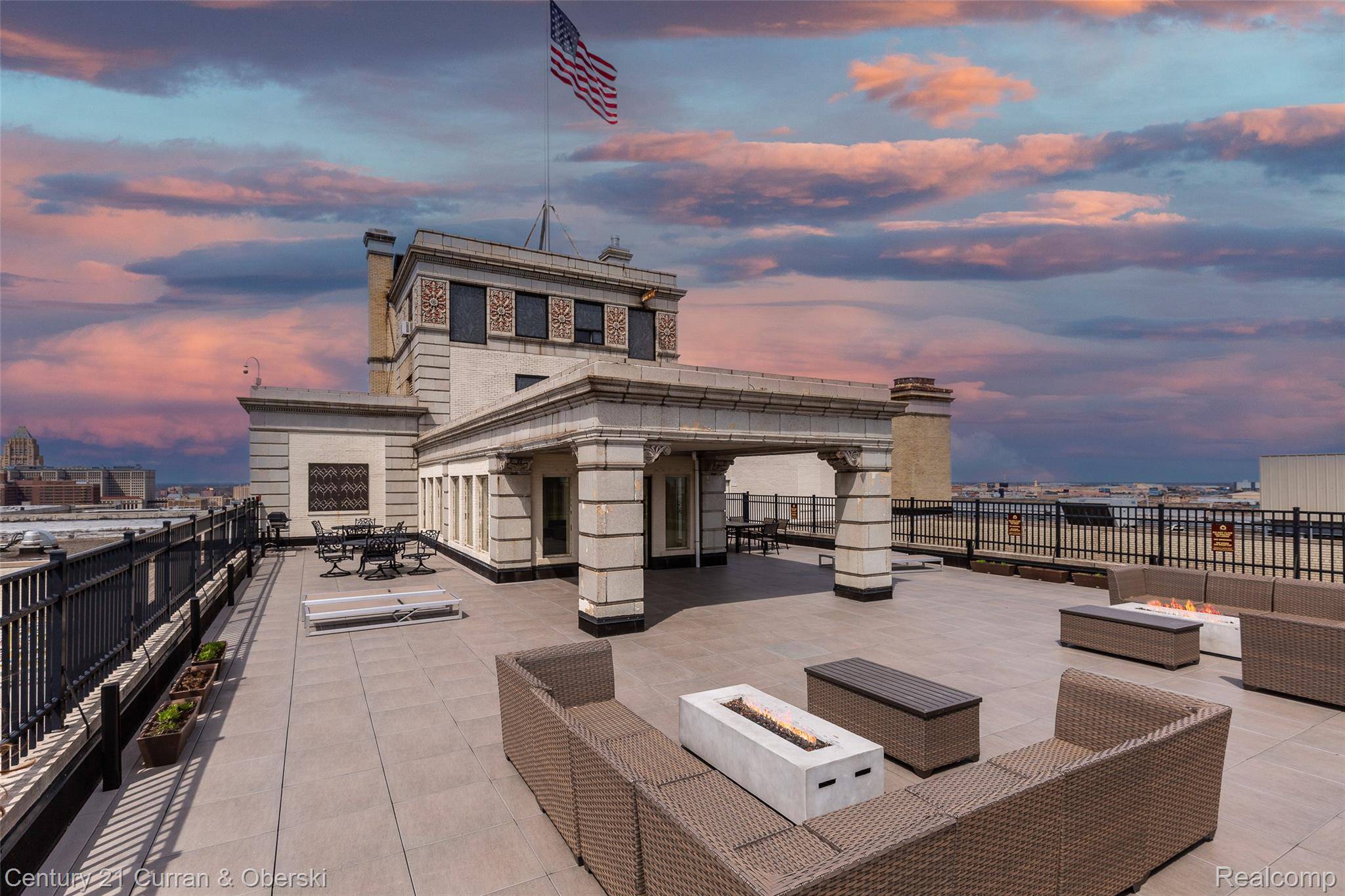 15 E Kirby ST #1104, Detroit, MI 48202