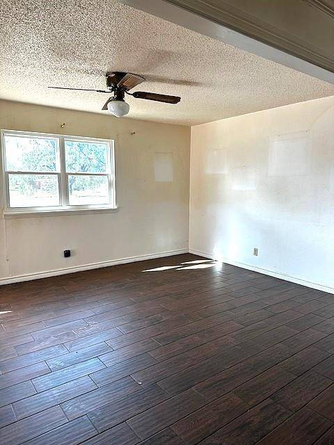 123 E McCaulley Avenue, Bronte, TX 76933