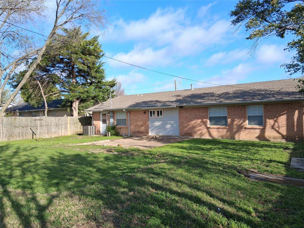 818 Emberwood Drive, Dallas, TX 75232