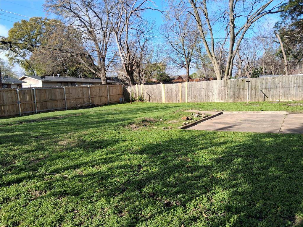 818 Emberwood Drive, Dallas, TX 75232