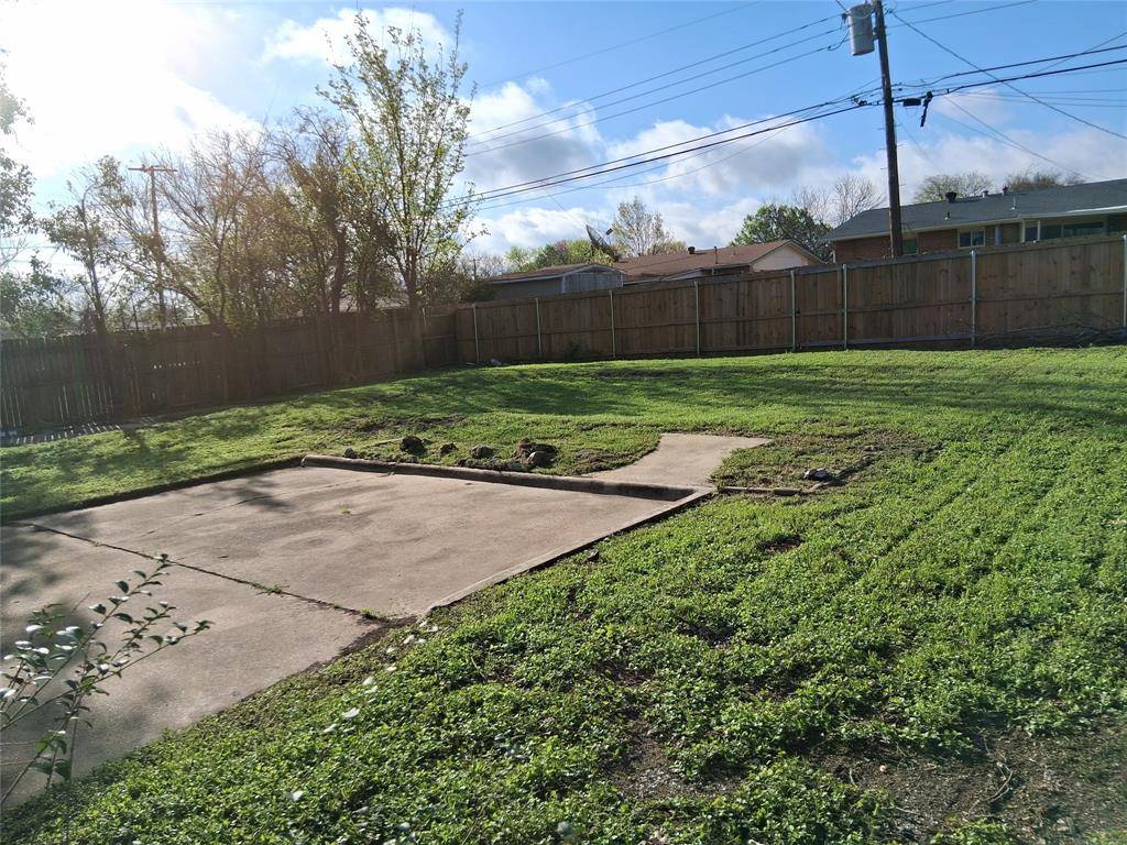 818 Emberwood Drive, Dallas, TX 75232