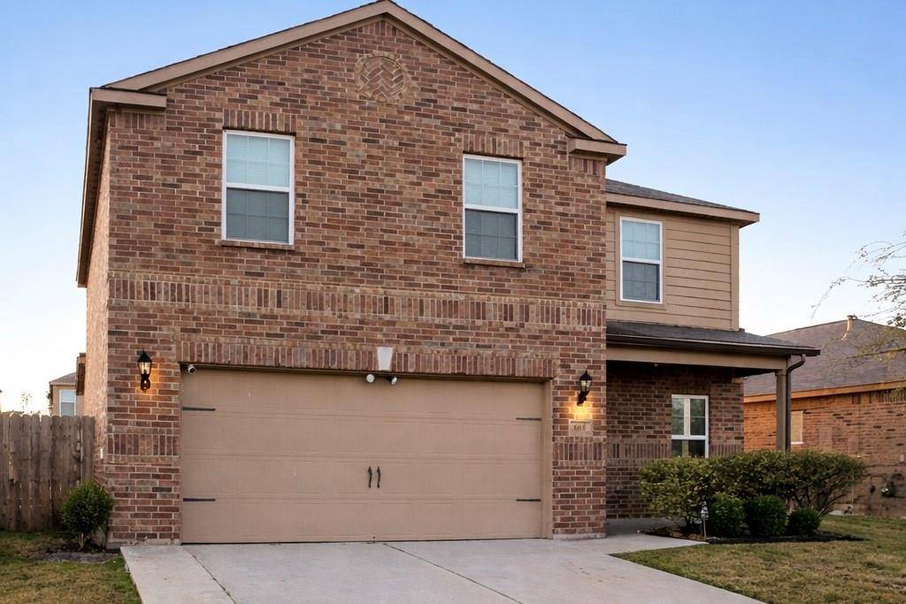 5015 Royal Springs Drive, Forney, TX 75126