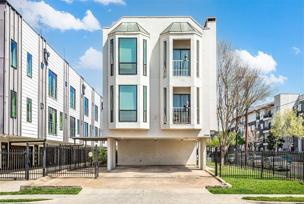 2002 N Fitzhugh Avenue #2, Dallas, TX 75204