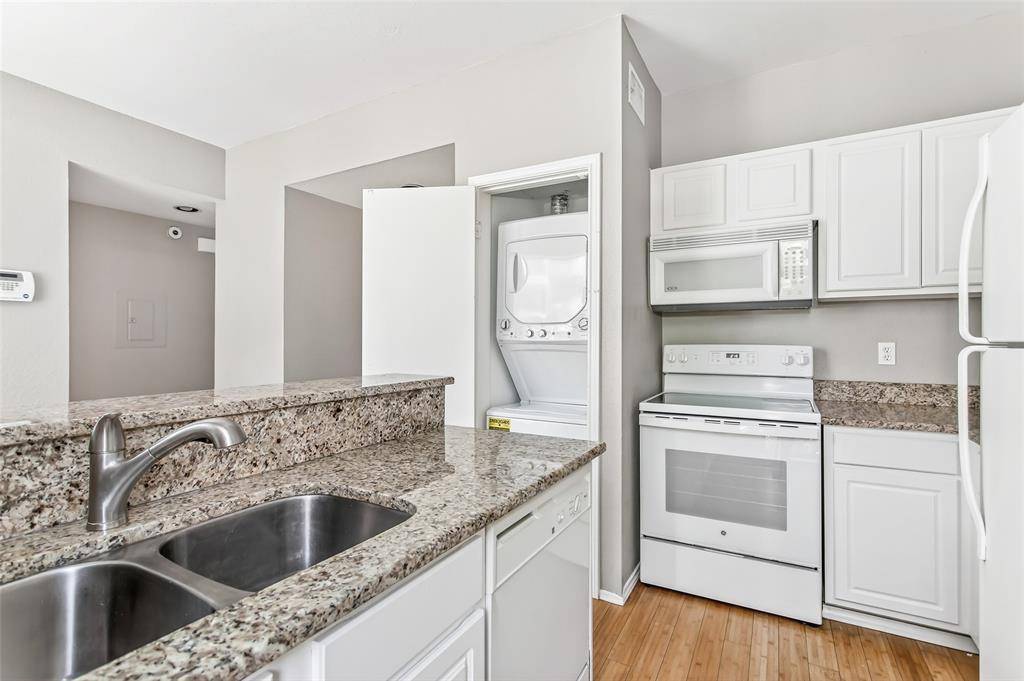 2002 N Fitzhugh Avenue #2, Dallas, TX 75204