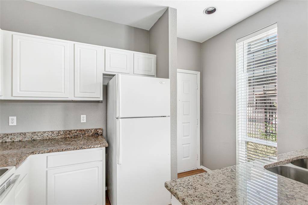 2002 N Fitzhugh Avenue #2, Dallas, TX 75204