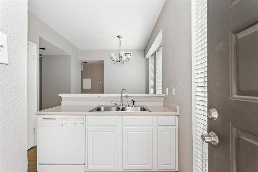 2002 N Fitzhugh Avenue #1, Dallas, TX 75204