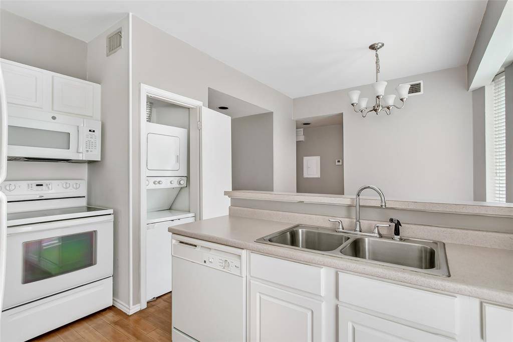 2002 N Fitzhugh Avenue #1, Dallas, TX 75204