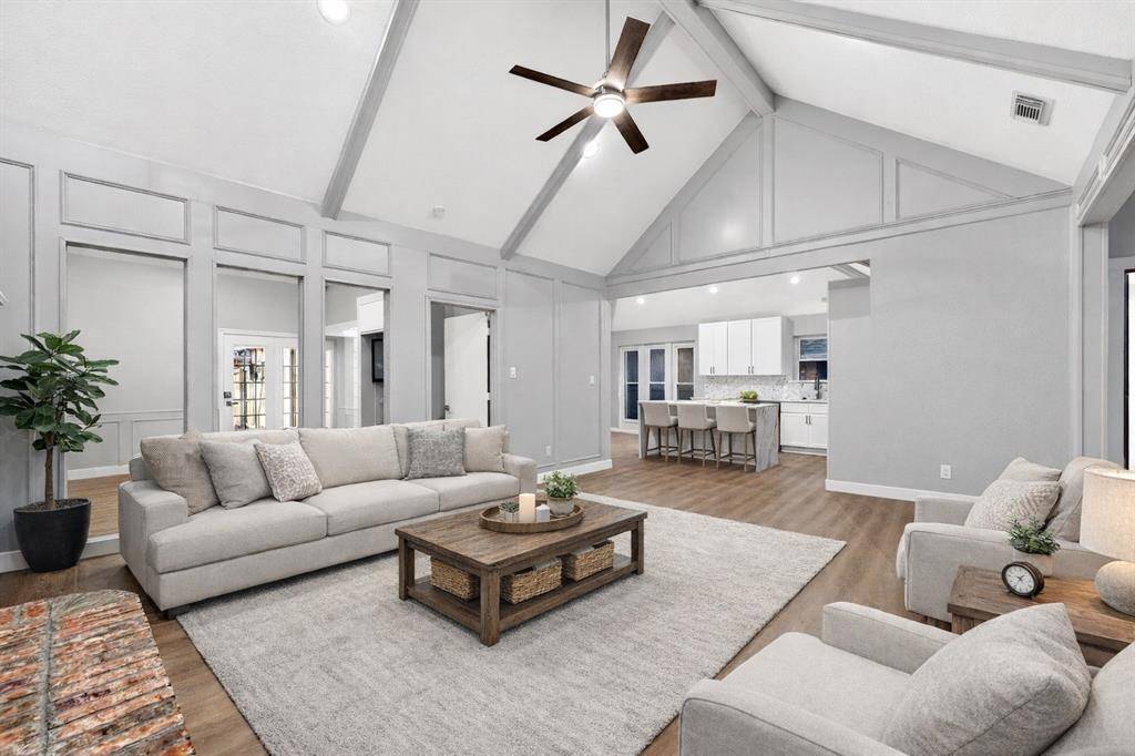 1316 Royal Palm Lane, Carrollton, TX 75007