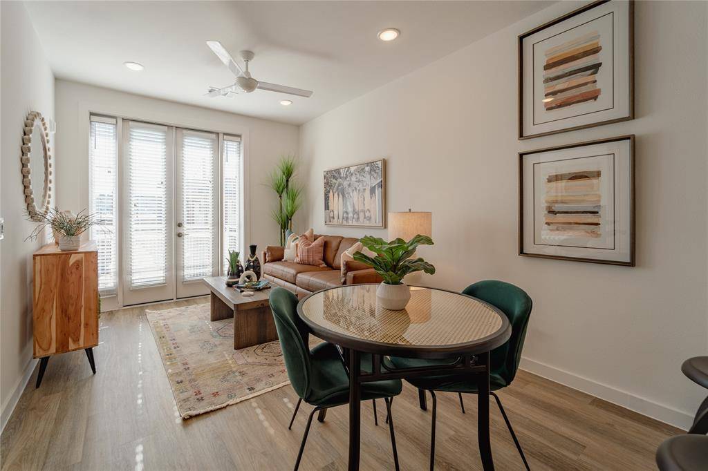 105 S Bishop Avenue #105-2406, Dallas, TX 75208