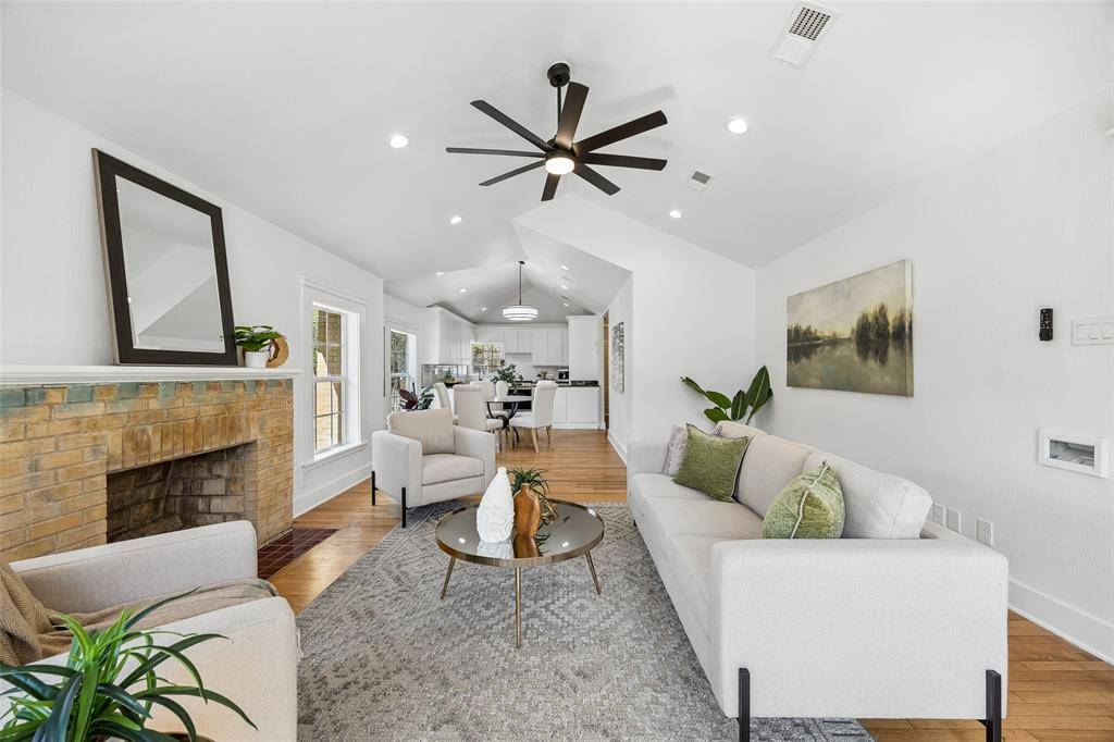 3335 Burlingdell Avenue, Dallas, TX 75211