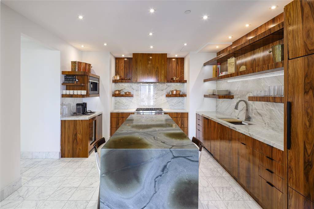 2525 N PEARL Street #1601A, Dallas, TX 75201