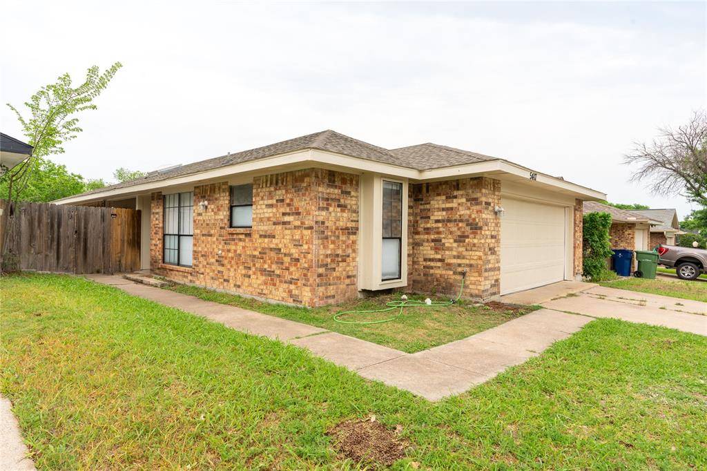 5417 Knollridge Drive, Garland, TX 75043