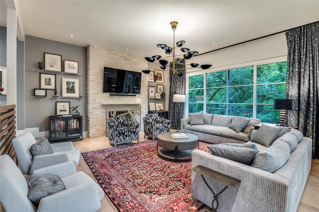 645 Kessler Reserve Court, Dallas, TX 75208