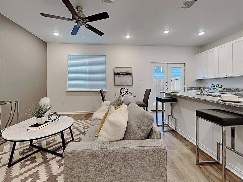 603 Briarwood Lane, Forest Hill, TX 76140