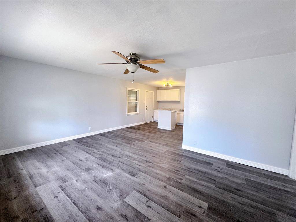 345 SW 16th Street, Paris, TX 75460