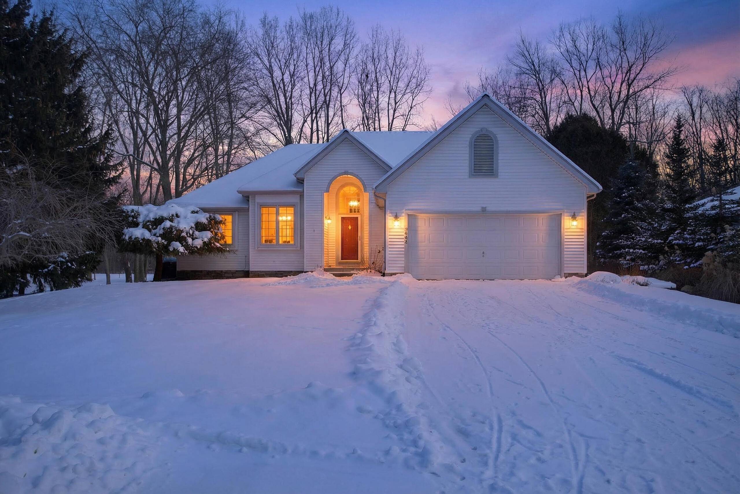 2205 Lake Wood DR, Summit Twp, MI 49203