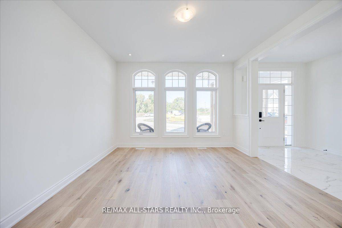 3 Preserve RD, Bancroft, ON K0L 1C0