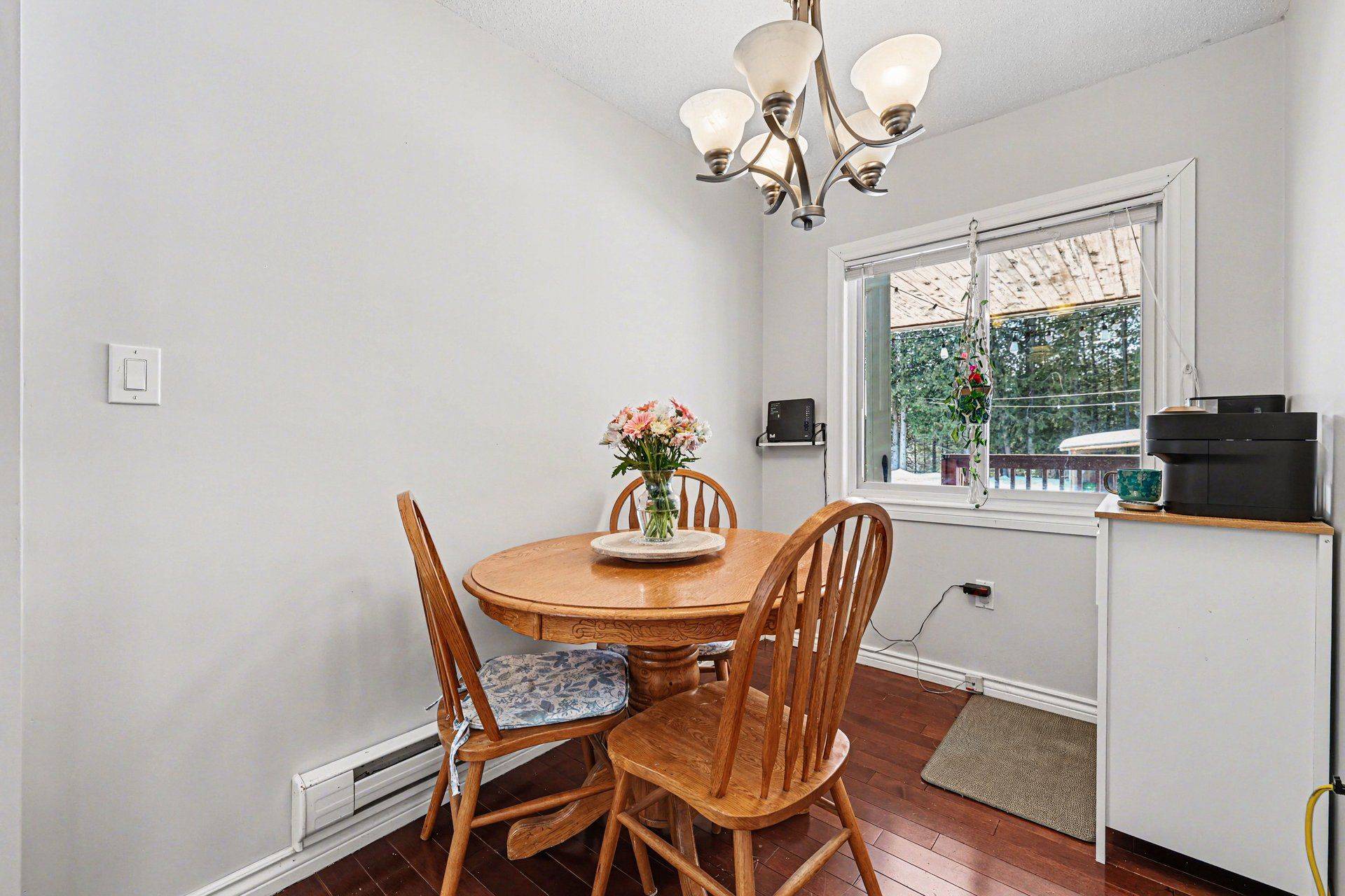 4250 511 HWY, Lanark Highlands, ON K0G 1K0