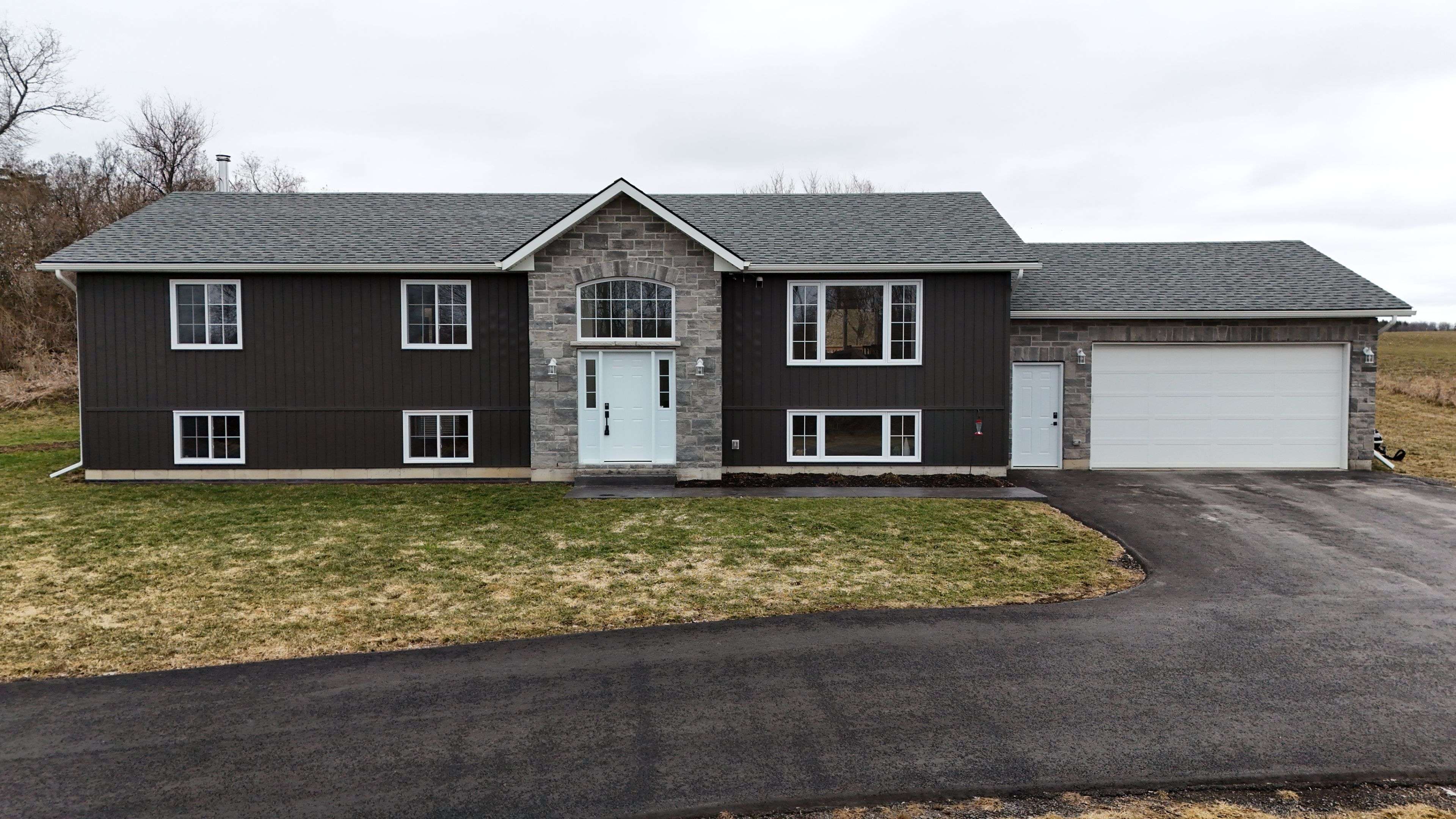 426 Free RD, Quinte West, ON K0K 2C0