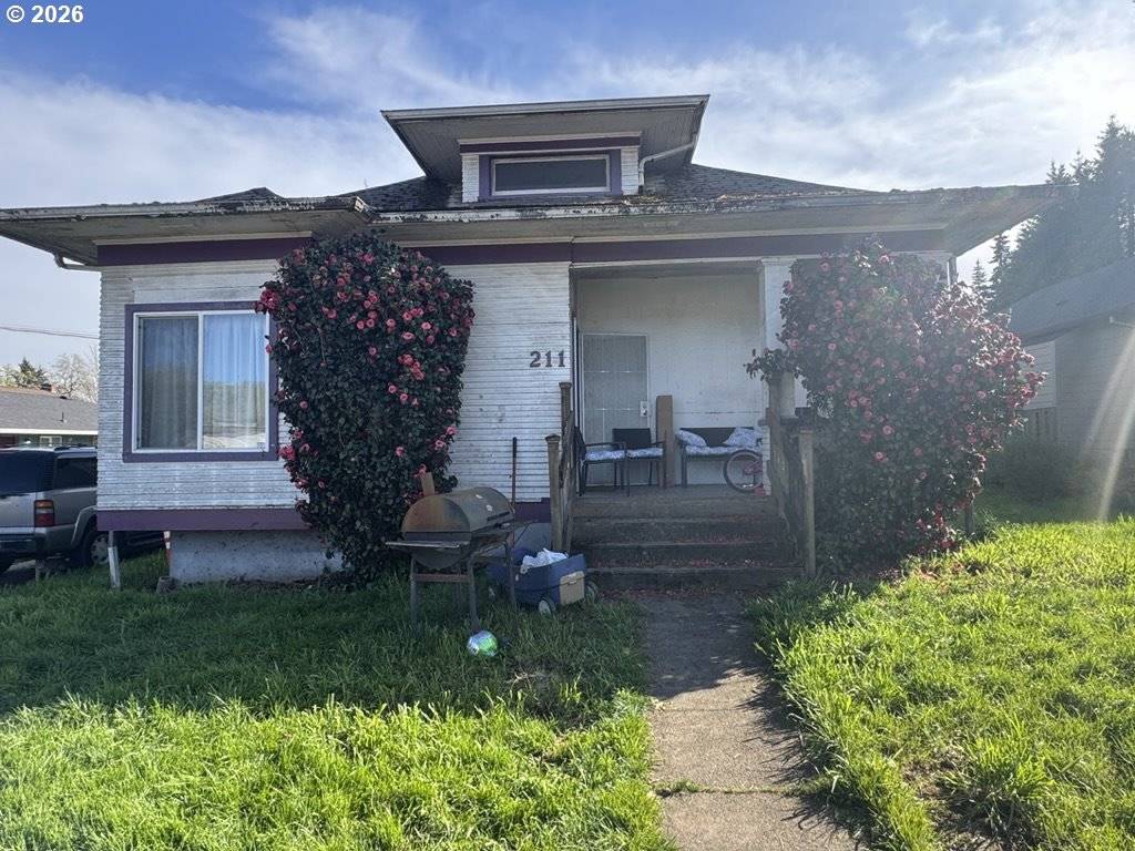 211 CHURCH ST, Amity, OR 97101