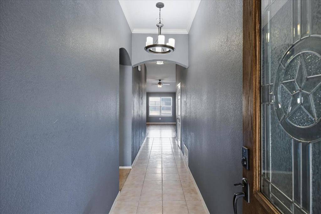 10356 Bradshaw Drive, Fort Worth, TX 76108