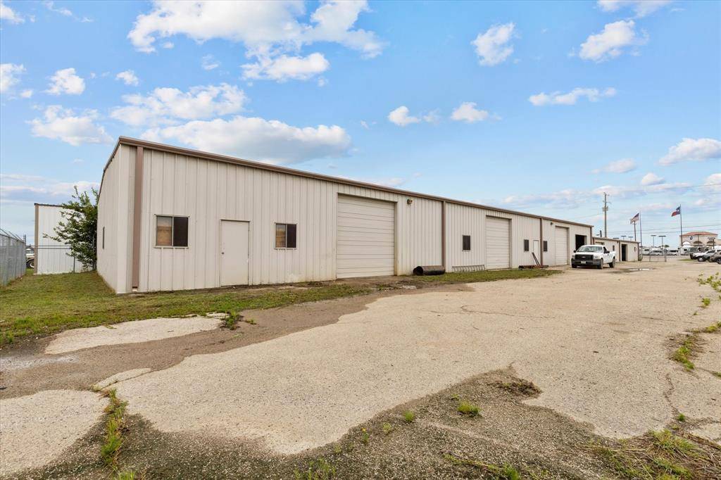 2309 N Main Street, Cleburne, TX 76033