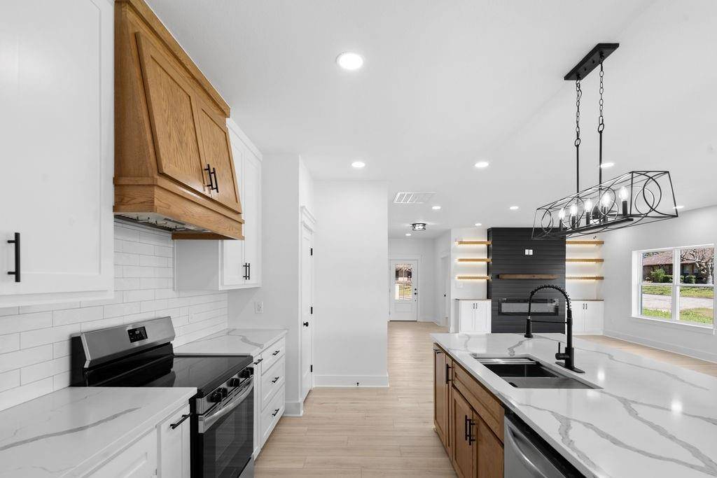 2408 Matthew Drive, Mount Pleasant, TX 75455