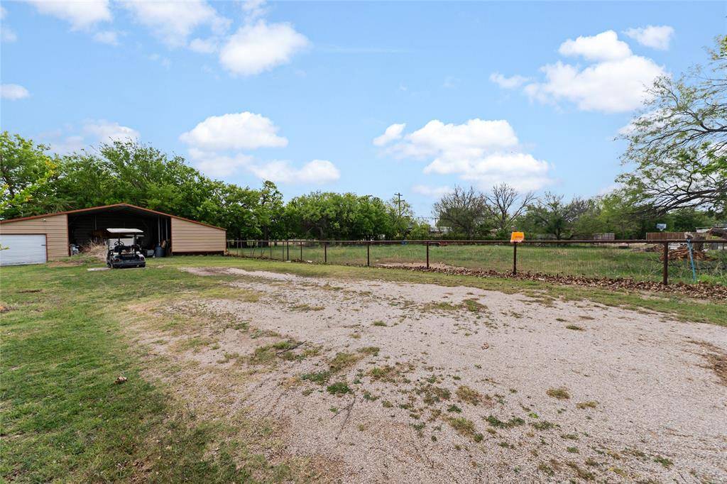 741 Conrad Ave, Albany, TX 76430