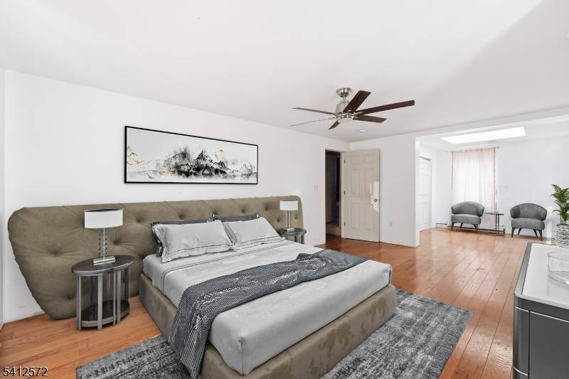 17 High St, Andover Boro, NJ 07821