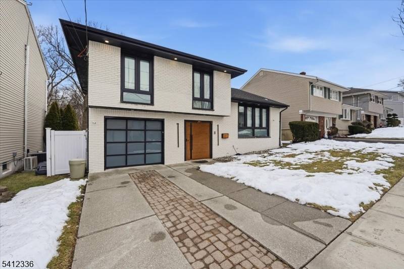 32 Luhman Ter, Secaucus Town, NJ 07094