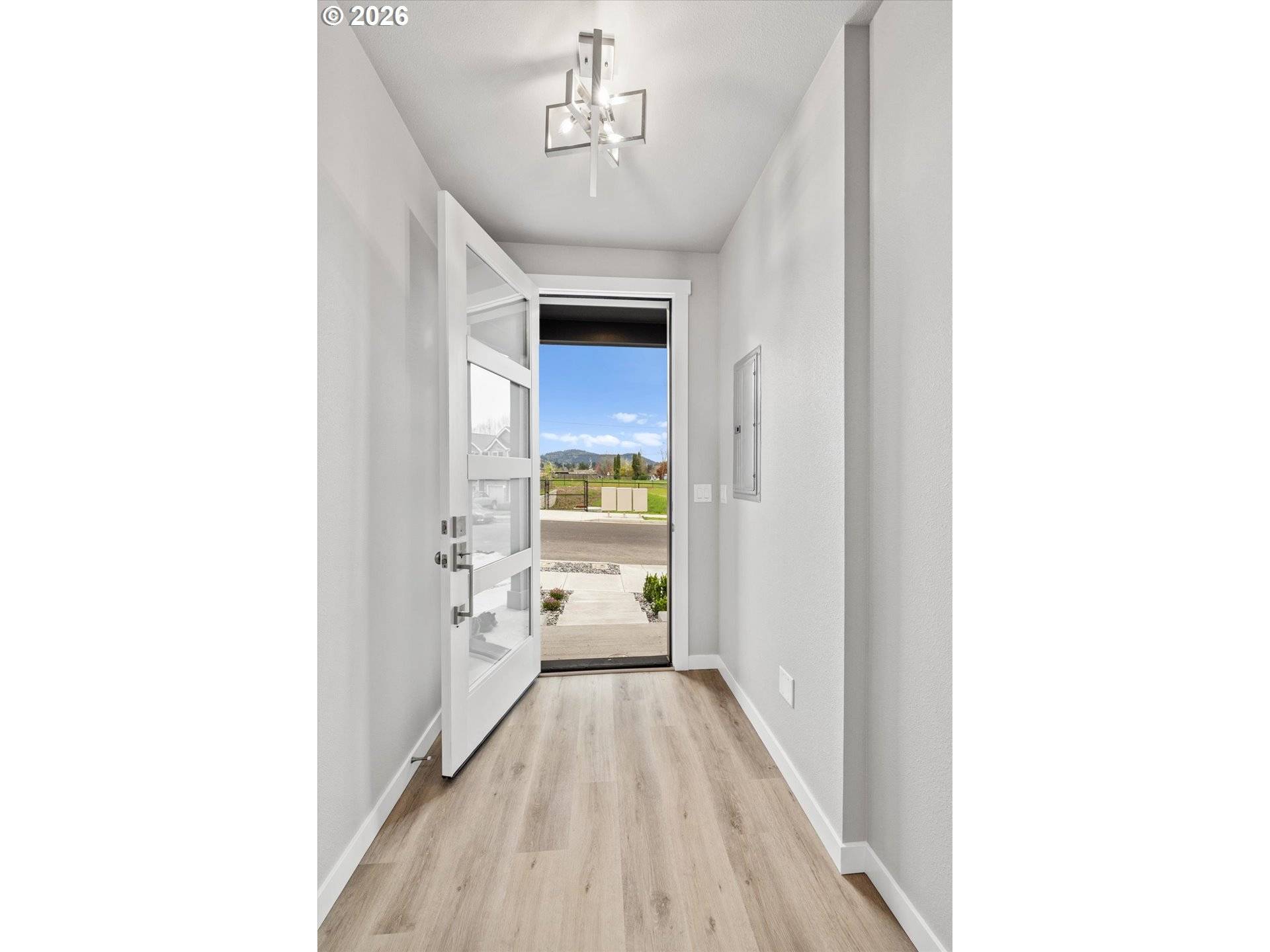 2469 NW 1ST DR, Gresham, OR 97030