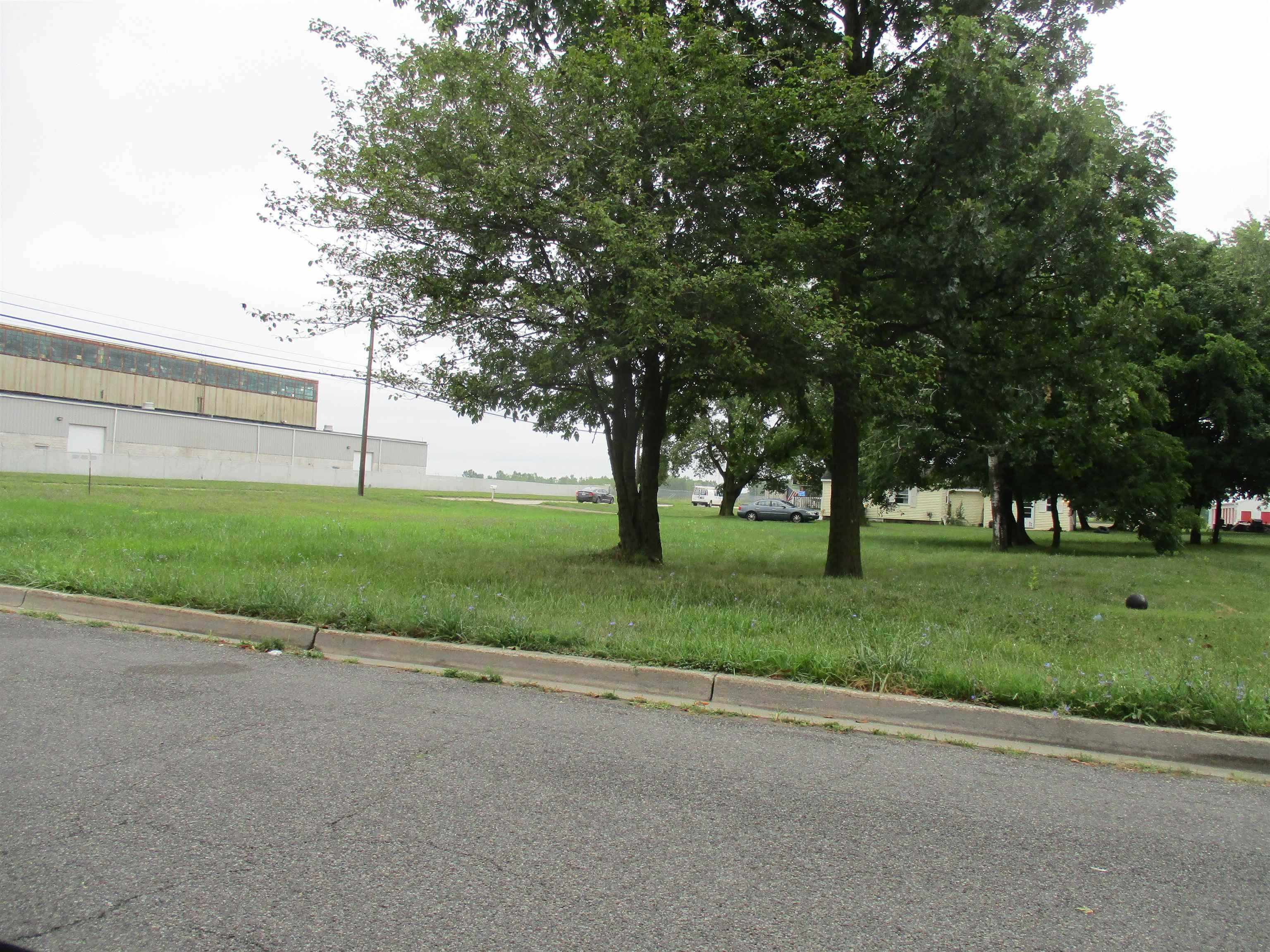 1528 E Superior ST, Alma, MI 48801