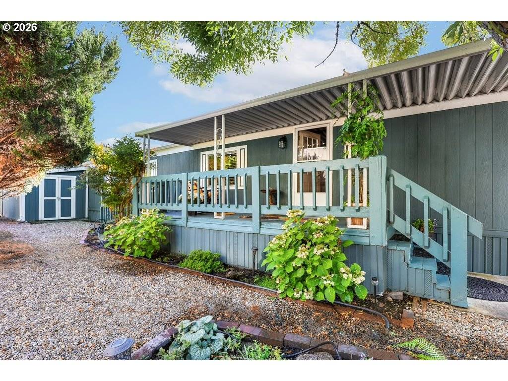 1475 GREEN ACRES RD #121, Eugene, OR 97408