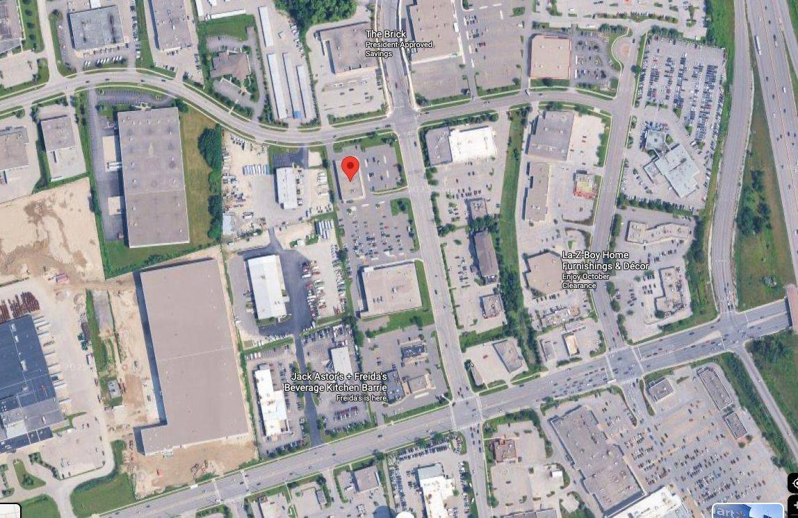 406 Bryne DR #Unit 2A, Barrie, ON L4N 9R1