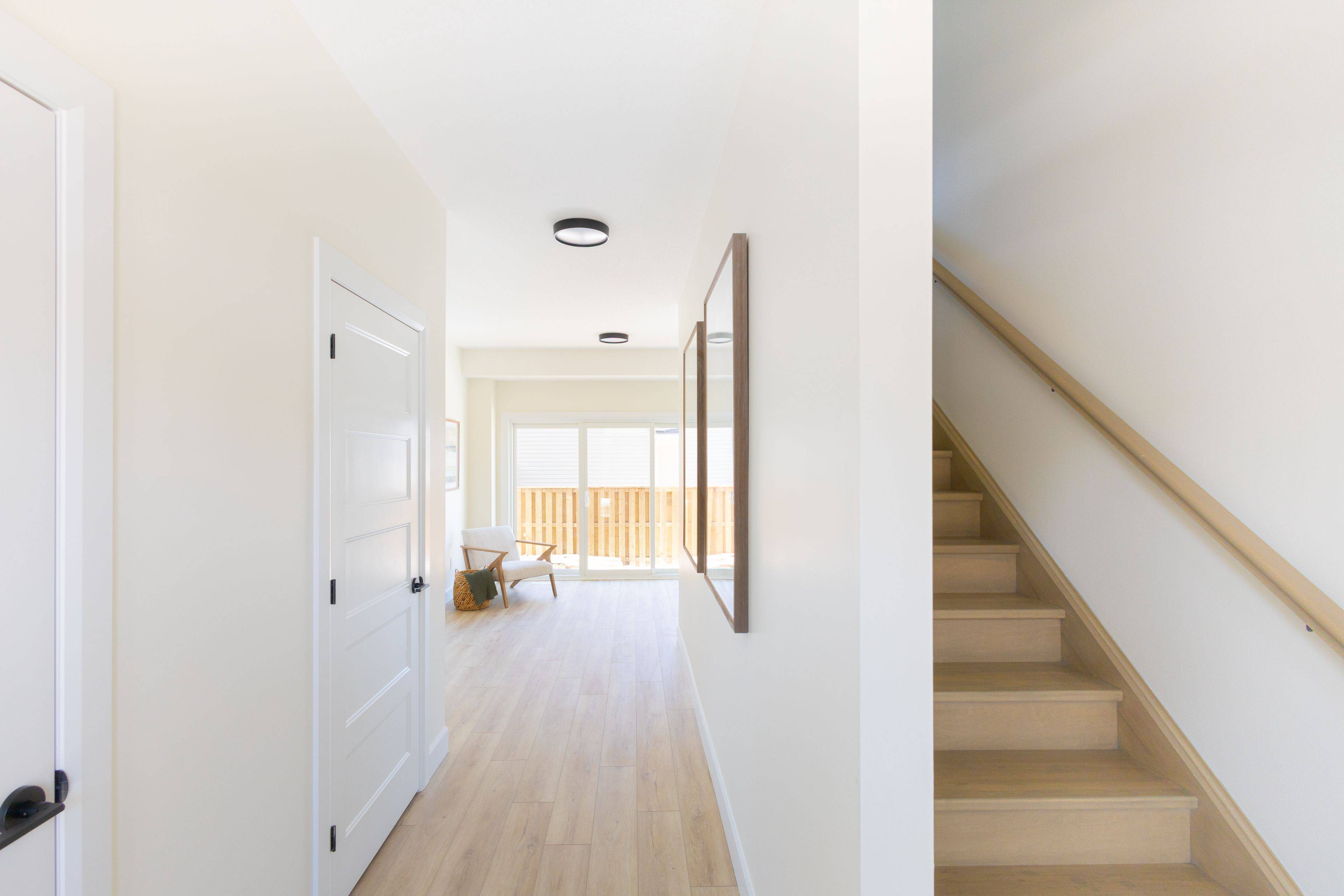 233 Upper Queen ST #2, Thames Centre, ON N0M 2P0