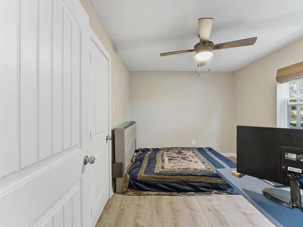 15720 W Highway 22, Blooming Grove, TX 76626