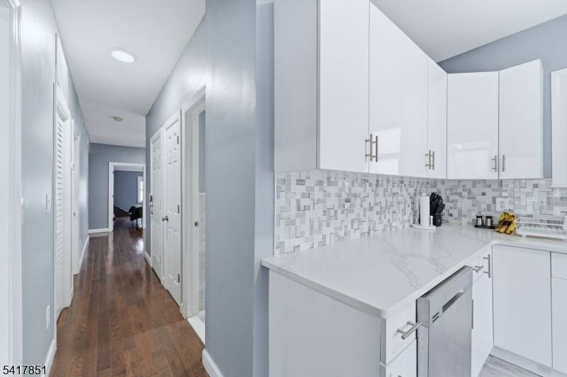 757 Thomas St, Elizabeth City, NJ 07202