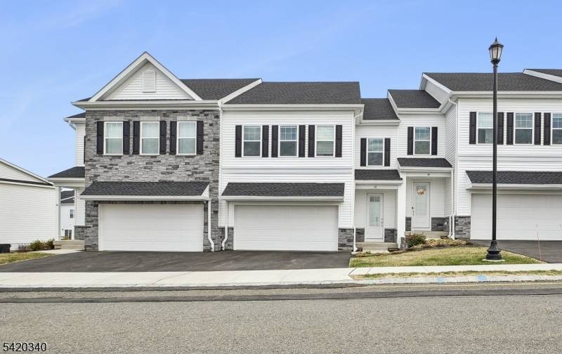 36 Ventura Dr, East Hanover Twp., NJ 07936