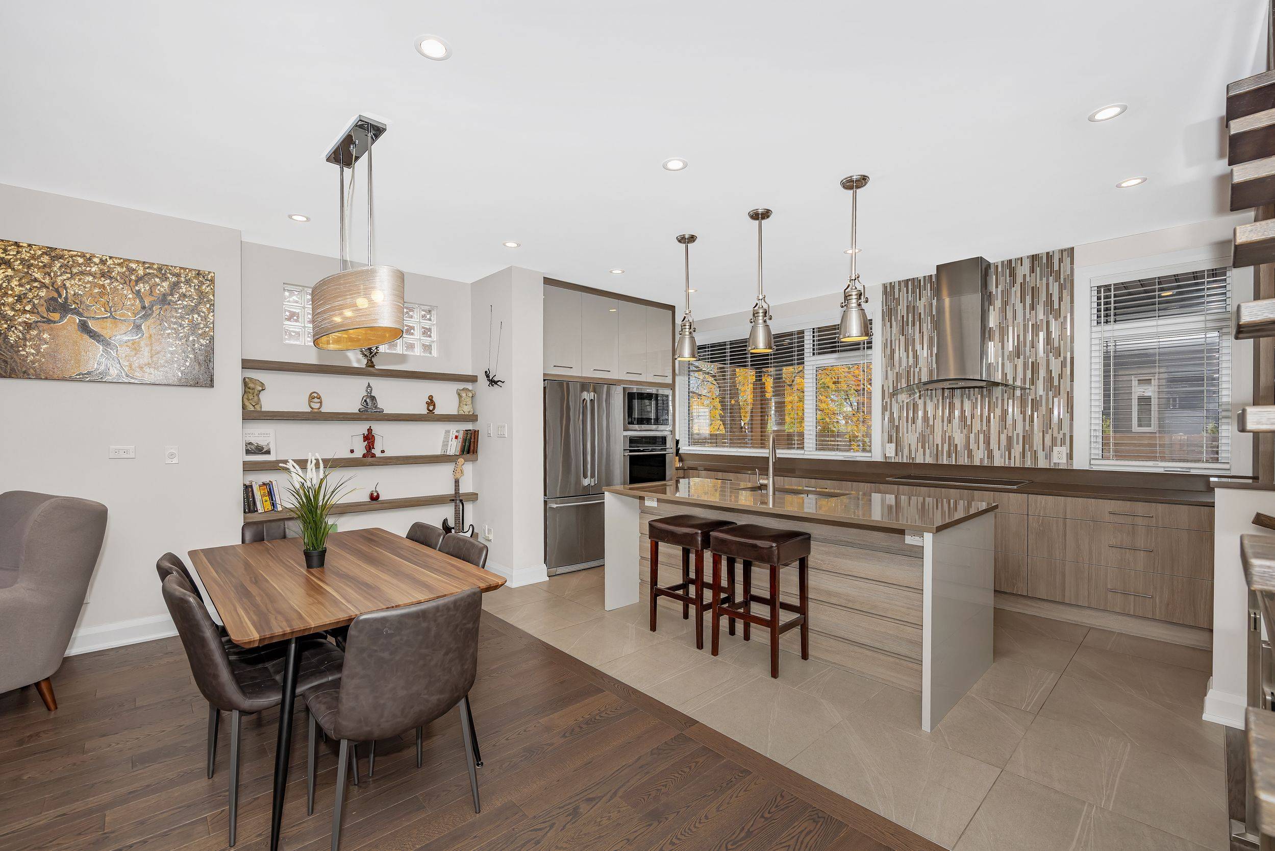 383 Princeton AVE, Carlingwood - Westboro And Area, ON K2A 4E1