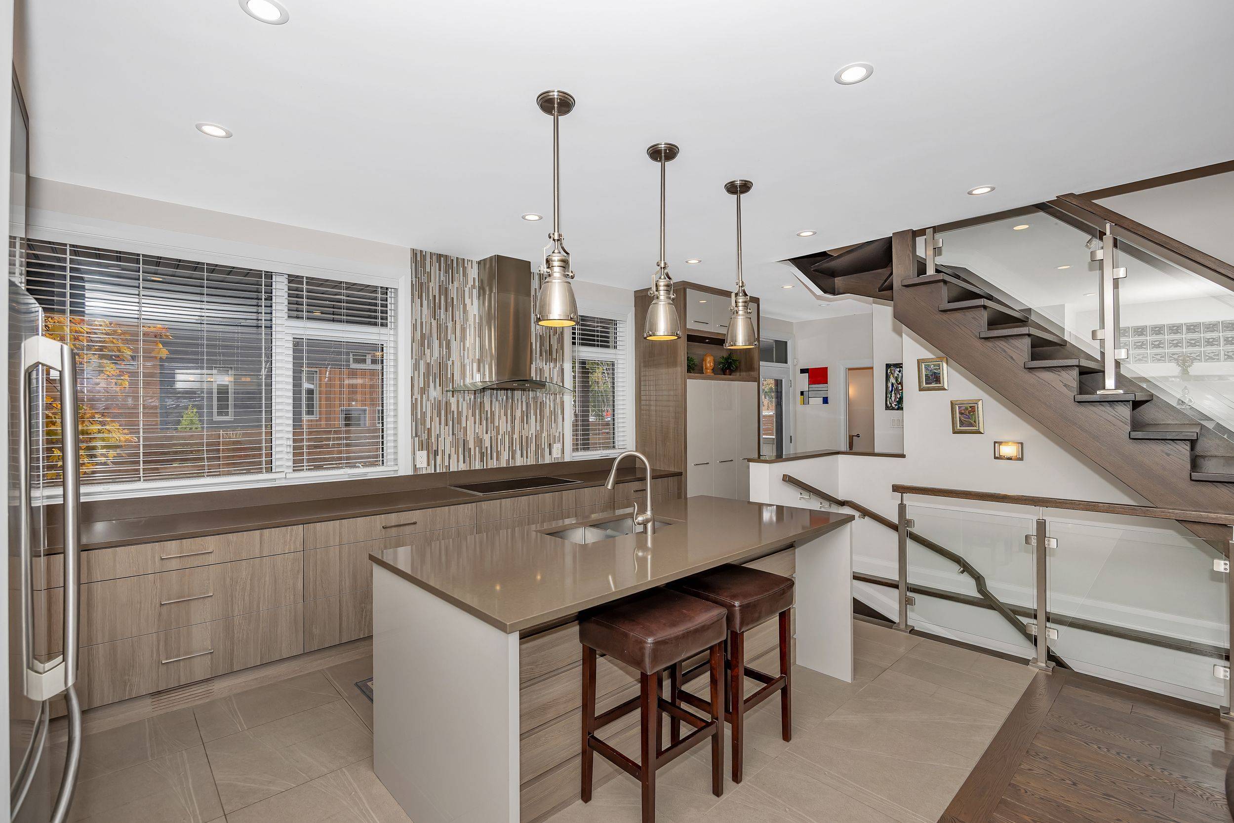 383 Princeton AVE, Carlingwood - Westboro And Area, ON K2A 4E1