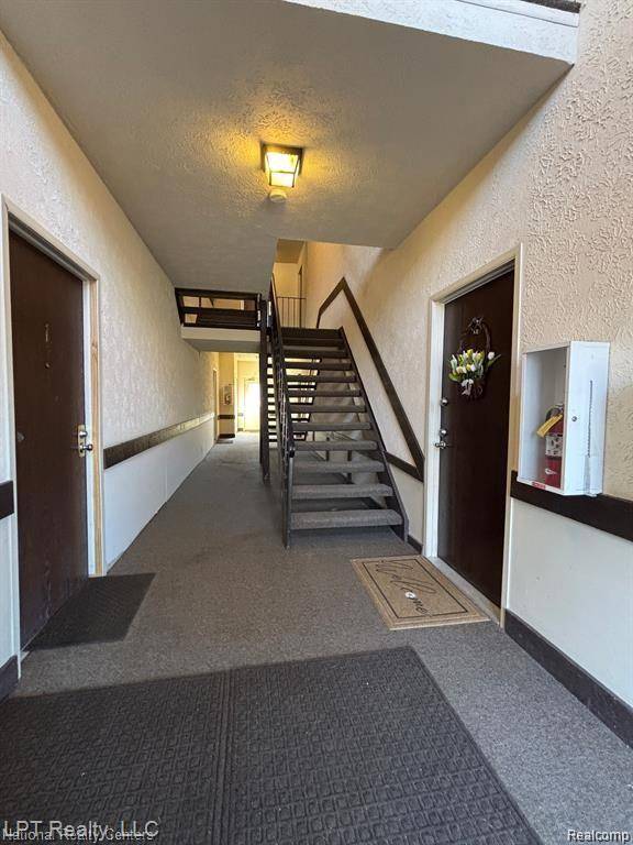 4973 E 10 Mile RD #8, Warren, MI 48091