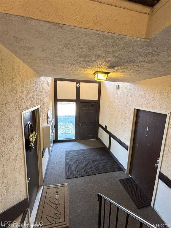 4973 E 10 Mile RD #8, Warren, MI 48091