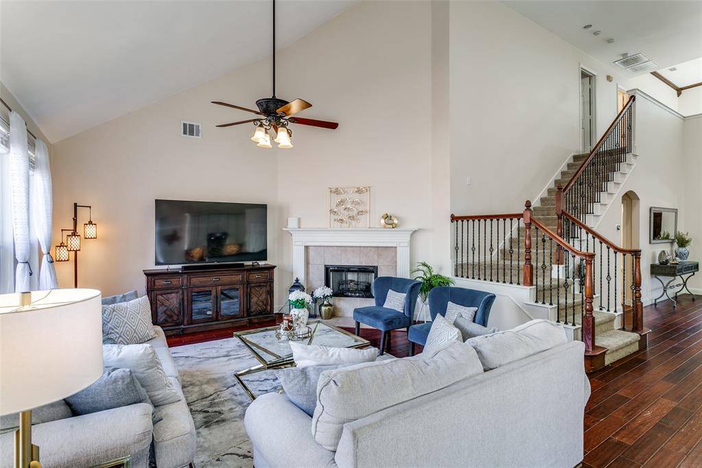 1201 Valley Vista Drive, Irving, TX 75063