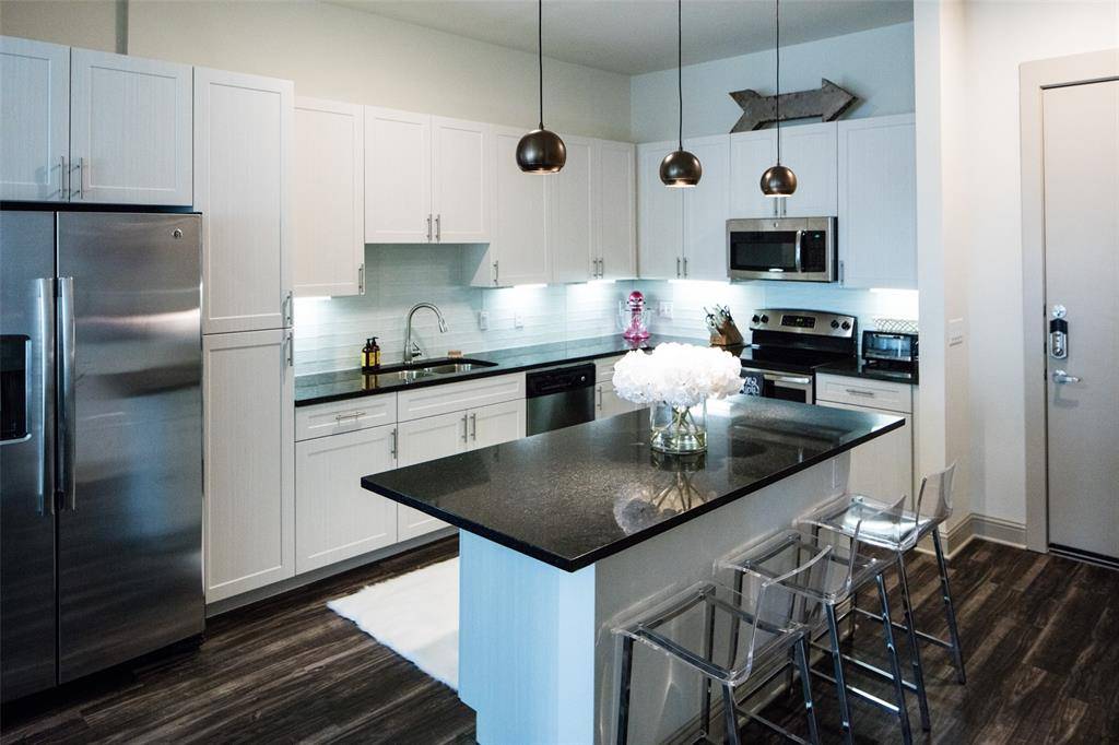 7606 Eastern Avenue #301, Dallas, TX 75209