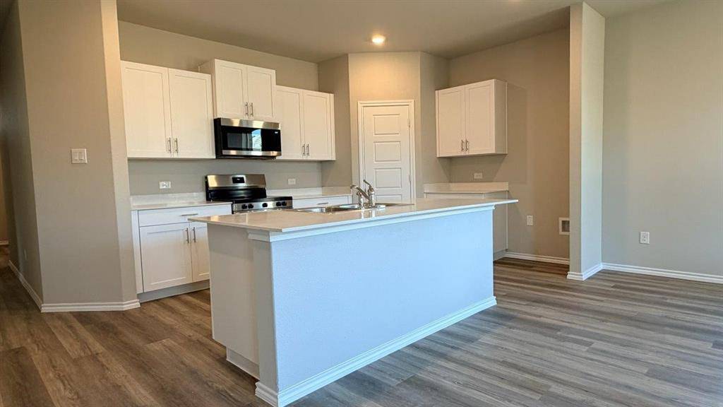 917 BOLL WEEVIL Drive, Cleburne, TX 76031