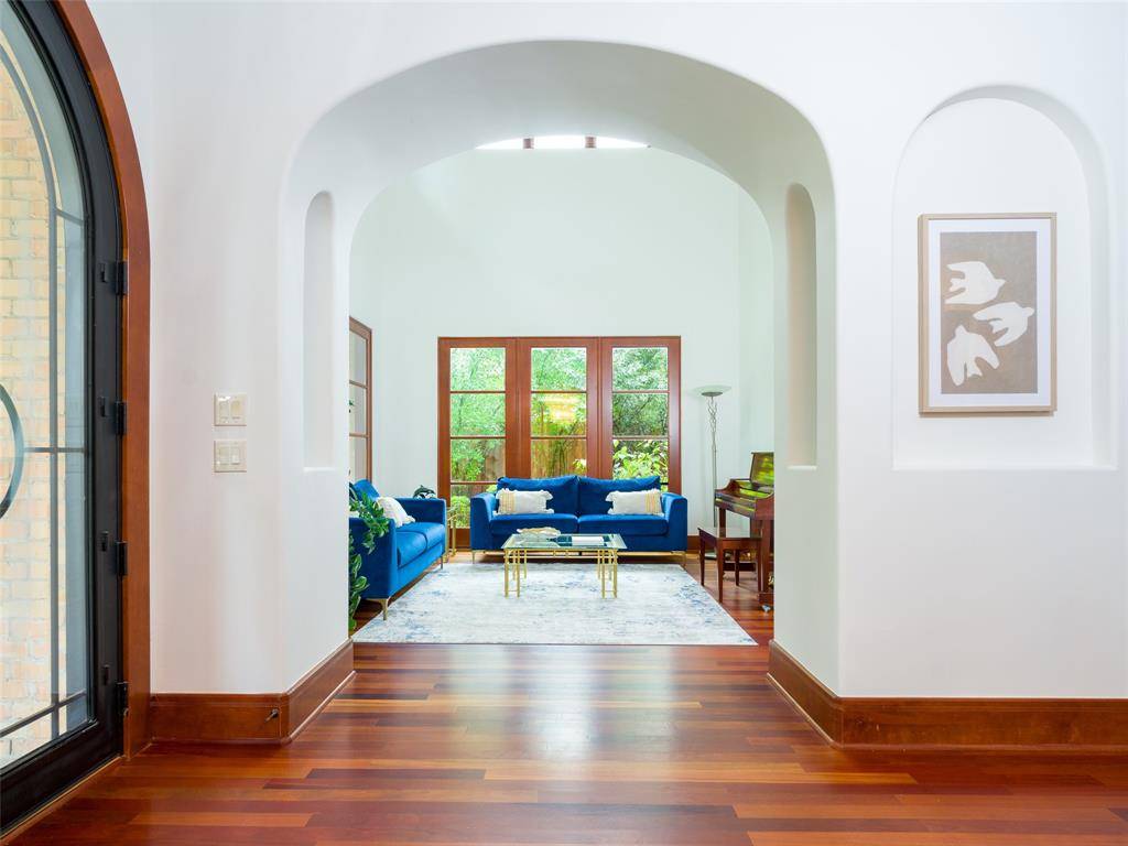 6507 Lupton, Dallas, TX 75225