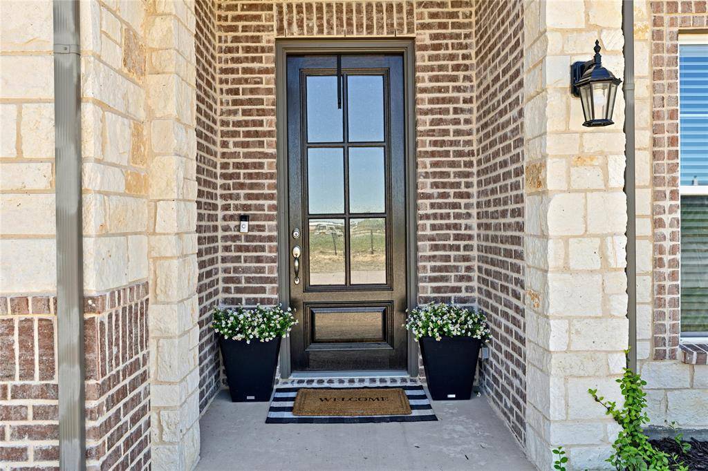 165 Misty Mountain Lane, Rhome, TX 76078