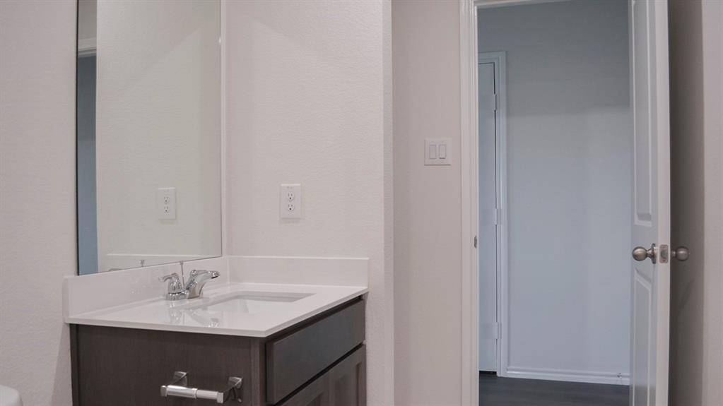 3273 Slocum Drive, Paris, TX 75460