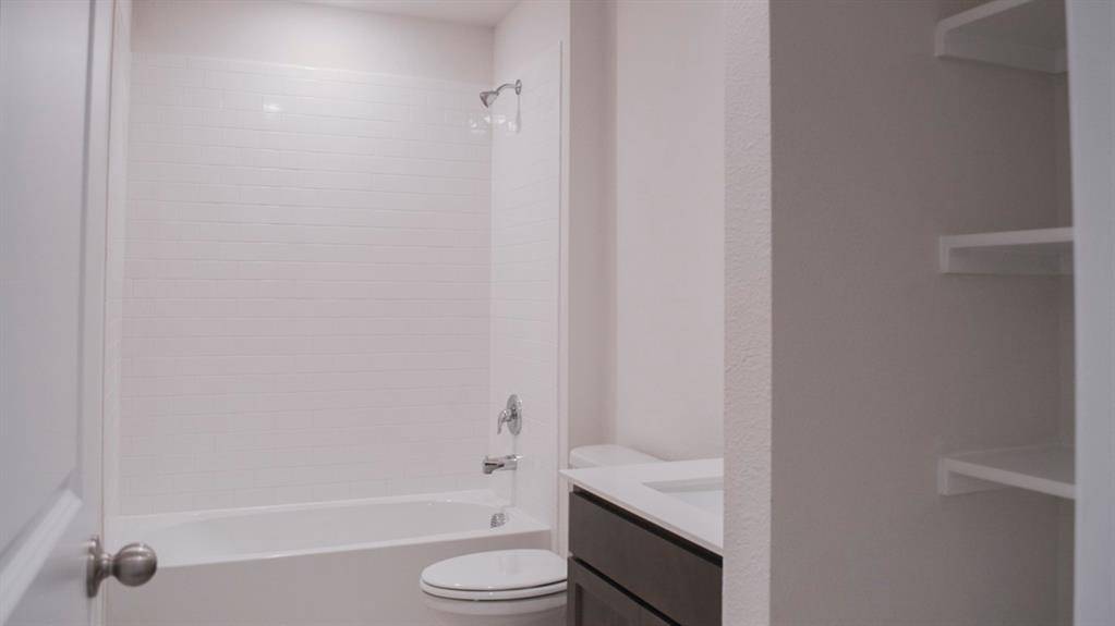 3273 Slocum Drive, Paris, TX 75460